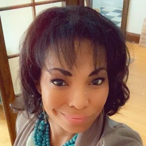 Meet your Posher, Alena